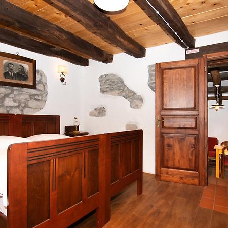 Villa Tourist Farm Benčič Sežana Exterior foto