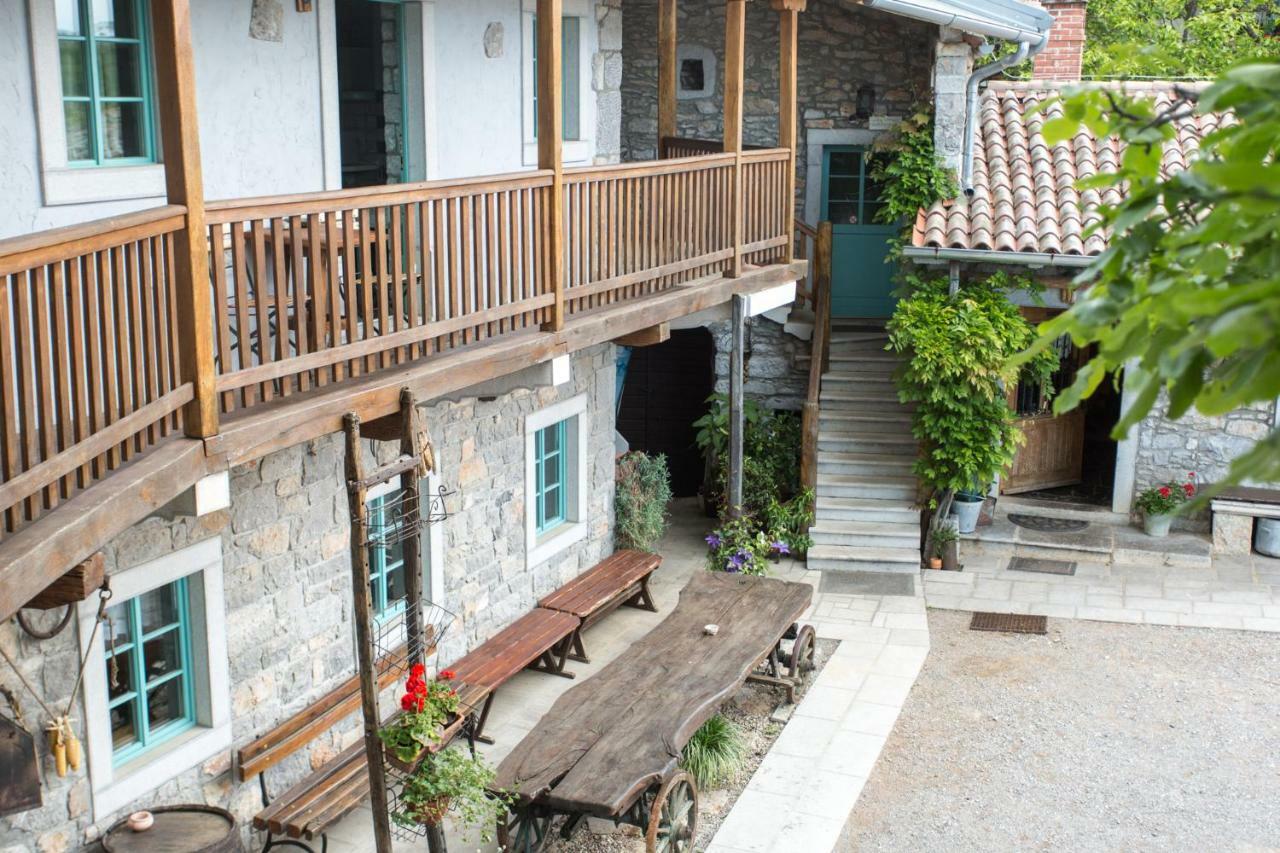 Villa Tourist Farm Benčič Sežana Exterior foto